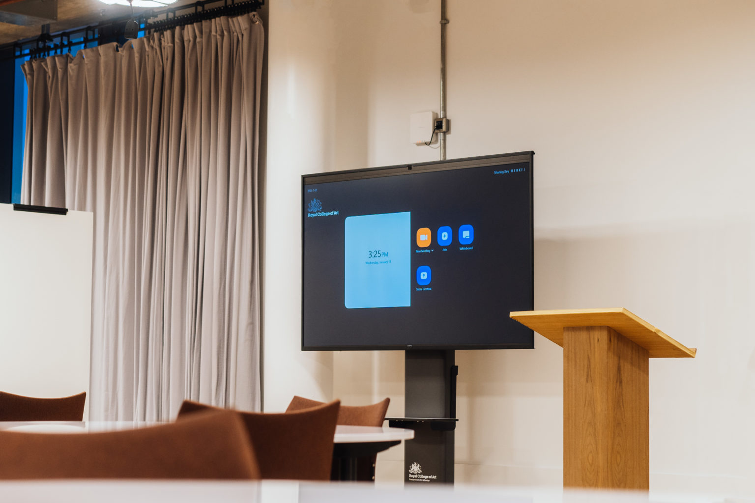 Royal College of Art – Self Service Lecture Theatre