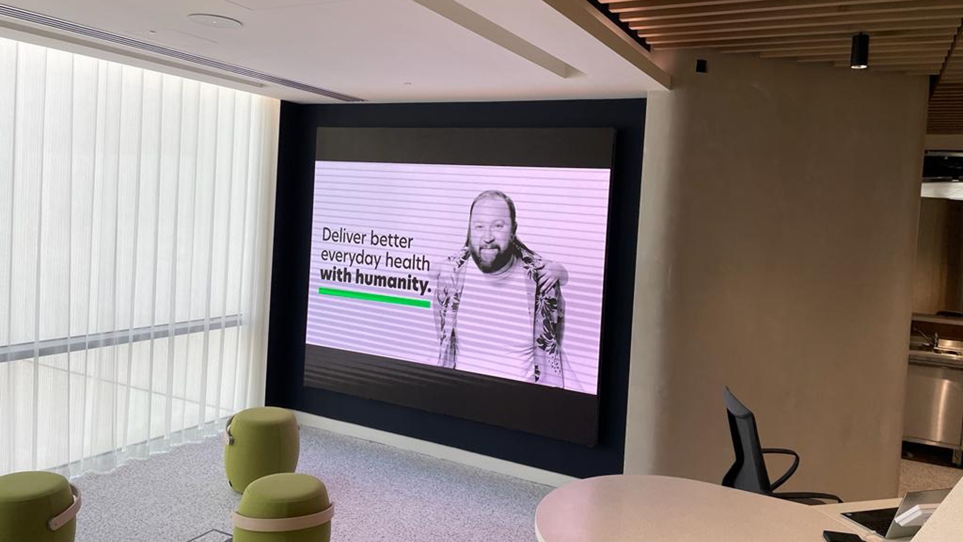 YoooServ meeting room and collaboration space